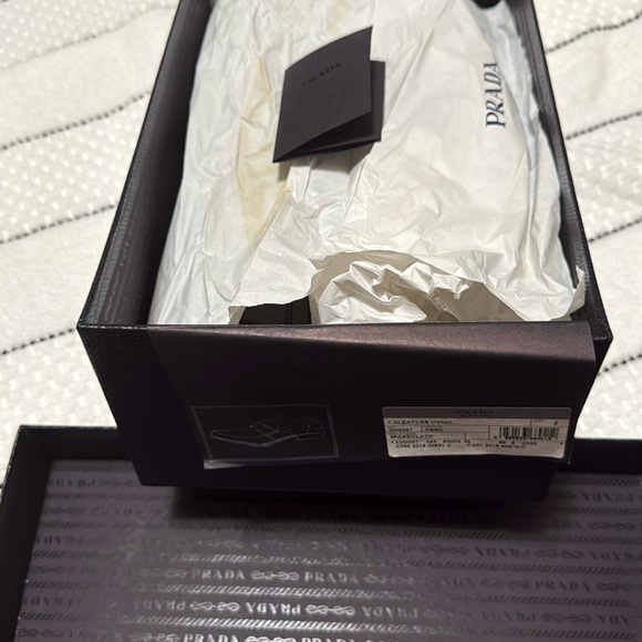 ? AUTH PRADA CALZATURE UOMO SOAZZOLATO NERO EUROPEAN SIZE 6 BRAND NEW W/BOX main image 5